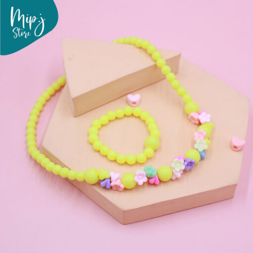 Tulip necklace and bracelet sets