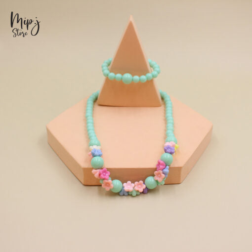 Tulip necklace and bracelet sets