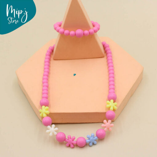 Flower necklace and bracelet sets