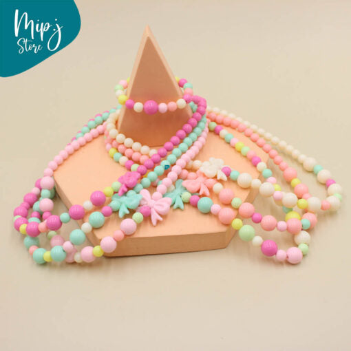 Odd Bow Necklace and Bracelet Set