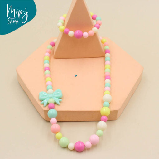 Odd Bow Necklace and Bracelet Set