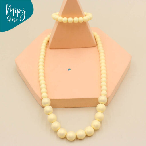Shiny Pearl necklace and bracelet set