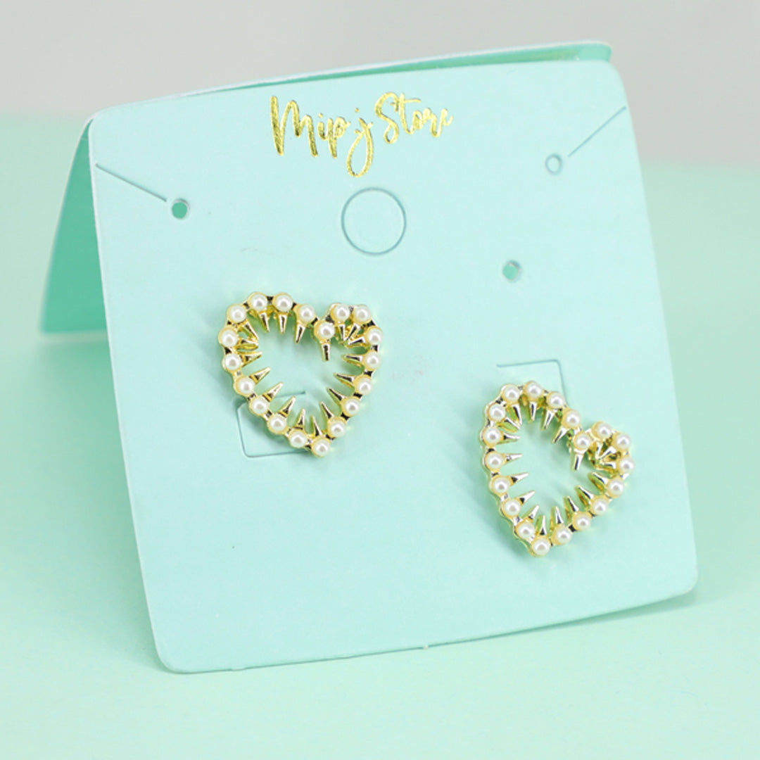 Spiky heart tops earing with silver tip