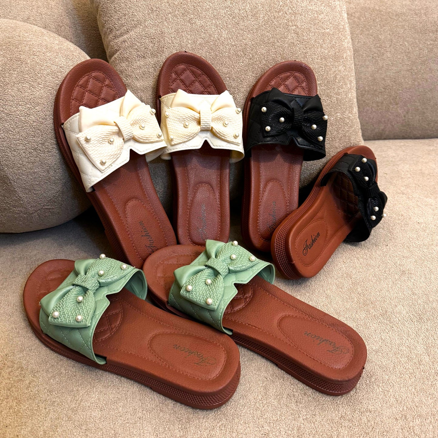 Rubber Bow Pearls Slippers Footwear for Adults