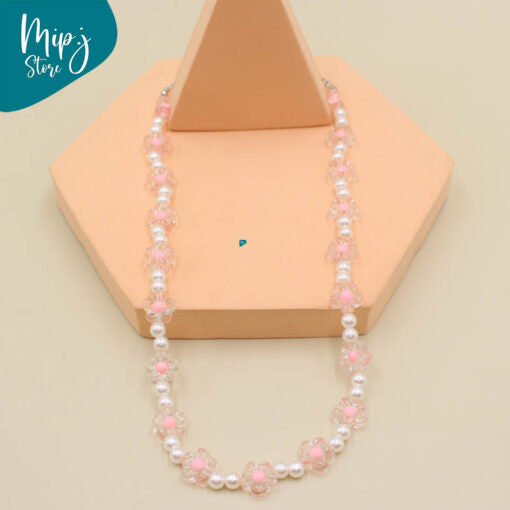 Cute Flower Pearl Necklace
