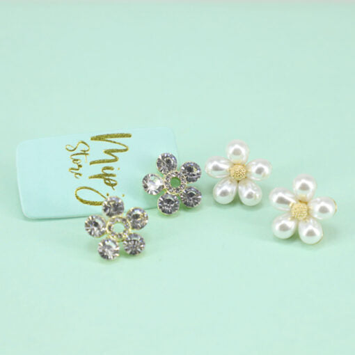 Elegant Flowers Studs Earing with 925 silver tip