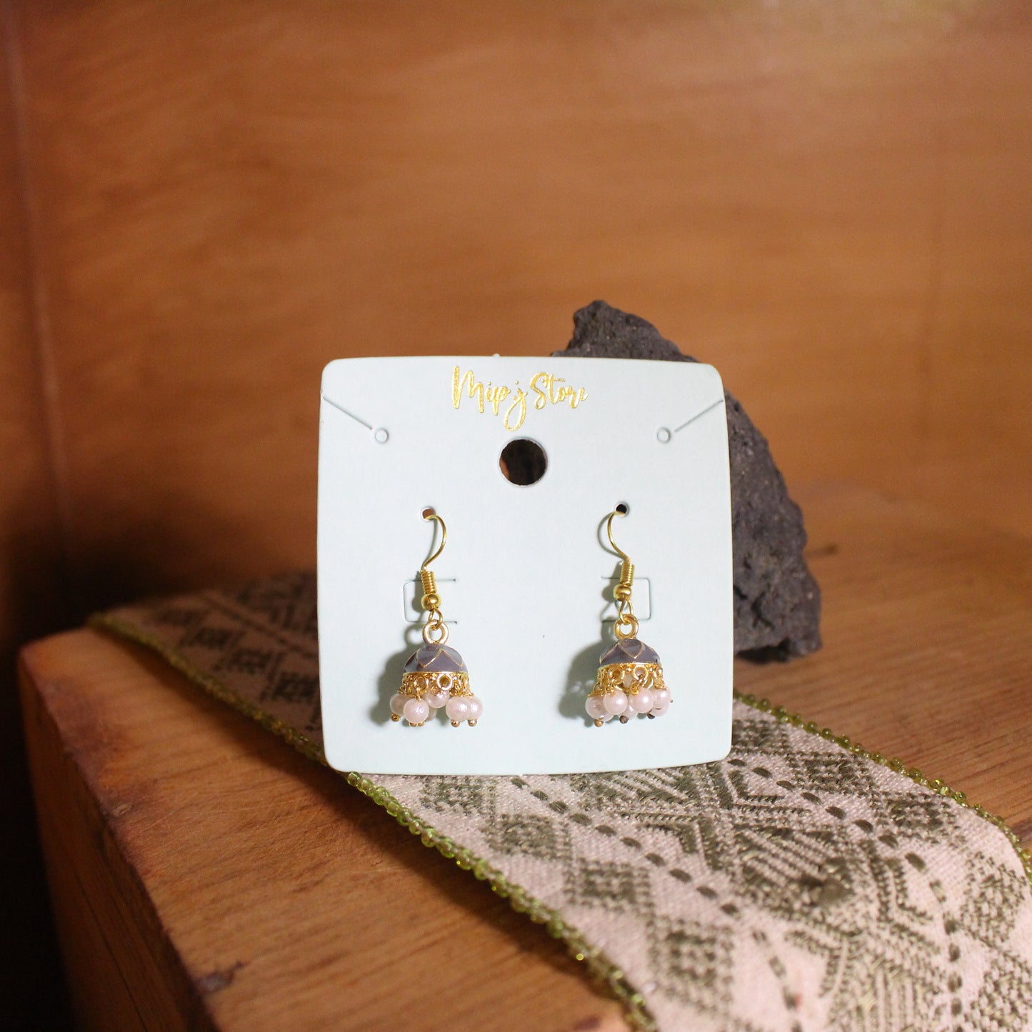 small jhumki  mina mix